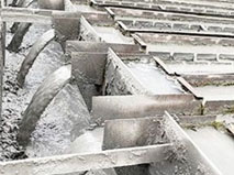 印染污水對(duì)比圖